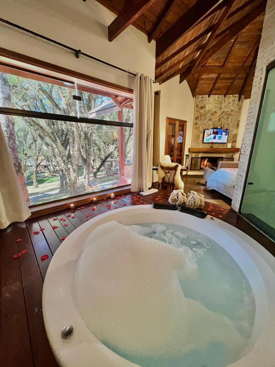 Pousada Villa D Encanto มงชิแวร์จิ ภายนอก รูปภาพ